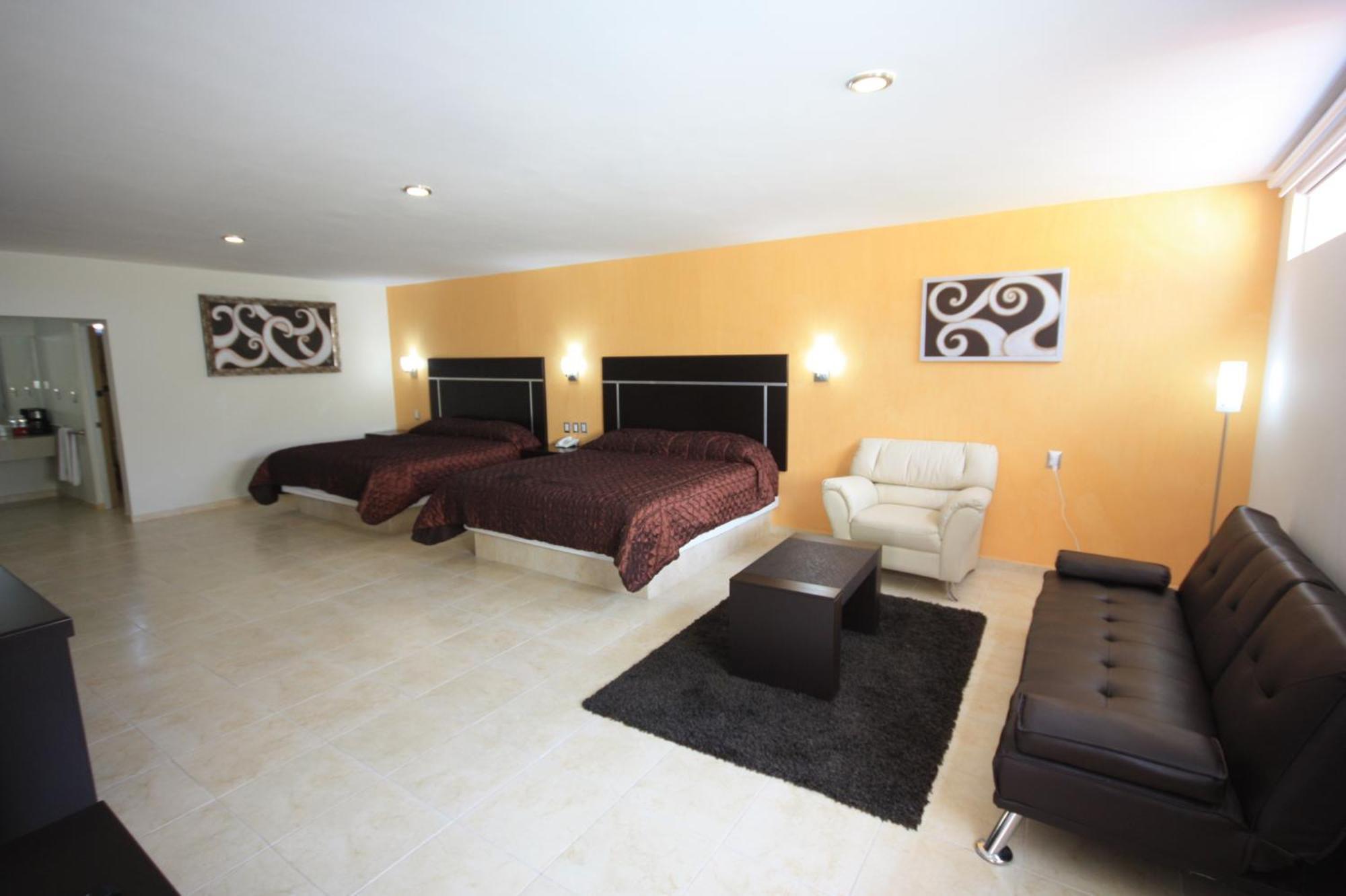 Hotel 5 Inn Silao Exterior photo